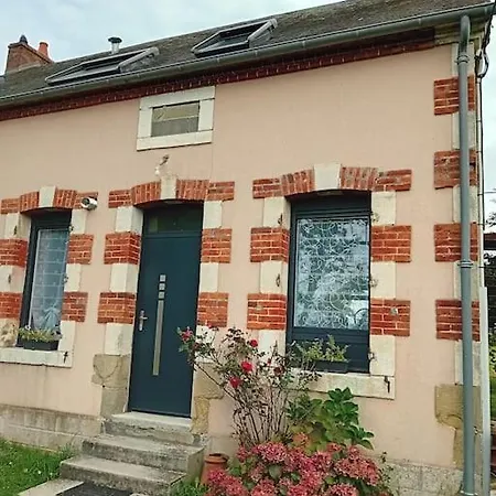 Dans La Campagne Nérisienne Apartamento *